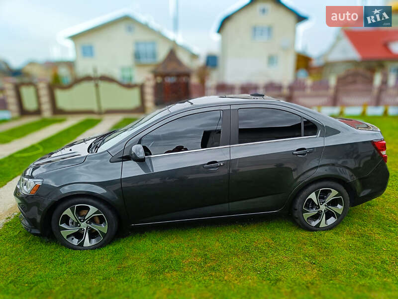 Седан Chevrolet Sonic 2016 в Івано-Франківську