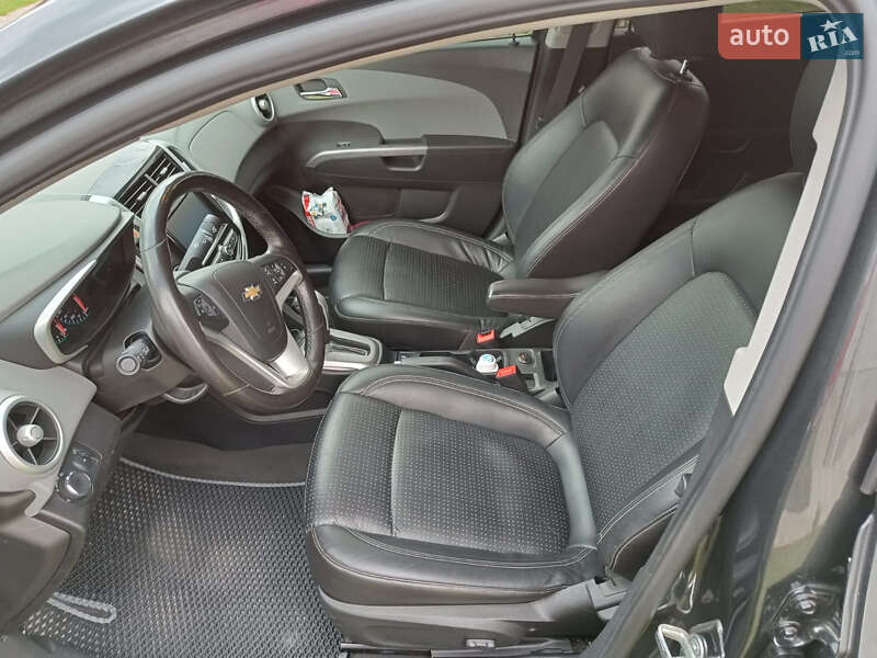 Седан Chevrolet Sonic 2016 в Івано-Франківську