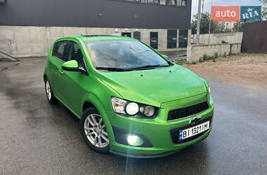 Хэтчбек Chevrolet Sonic 2014 в Вишневом