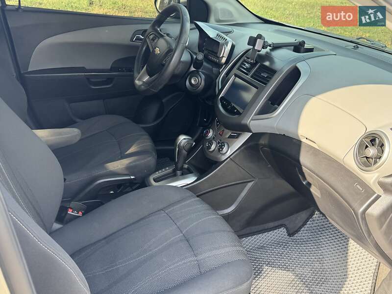 Седан Chevrolet Sonic 2016 в Харкові фото 14 Седан Chevrolet Sonic 2016 в Харкові