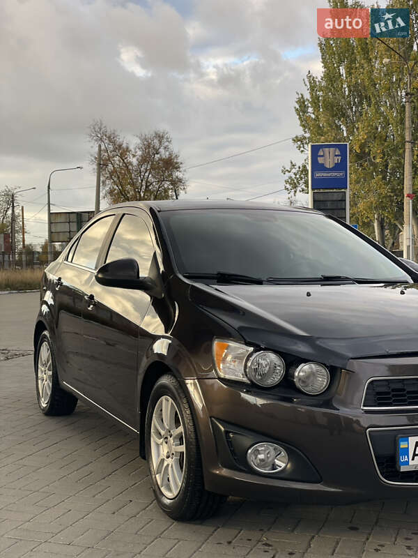 Седан Chevrolet Sonic 2013 в Запорожье фото 5 Седан Chevrolet Sonic 2013 в Запорожье