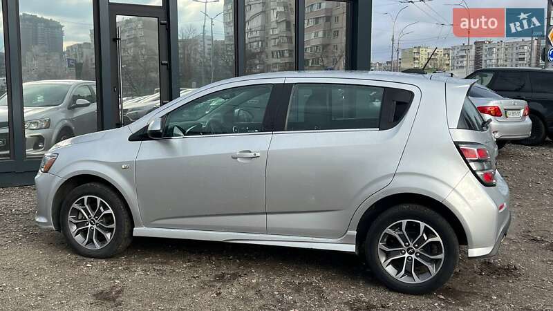 Хэтчбек Chevrolet Sonic 2019 в Киеве