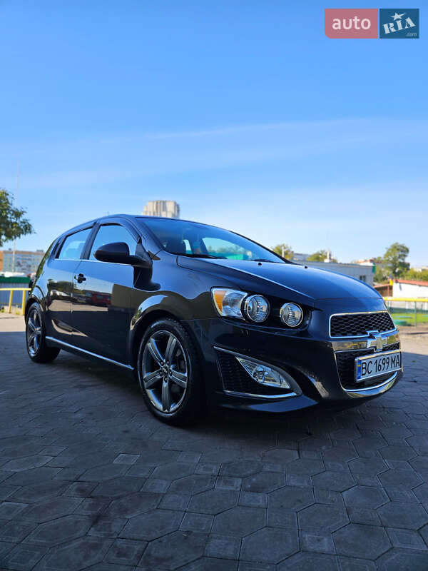 Хэтчбек Chevrolet Sonic 2013 в Львове