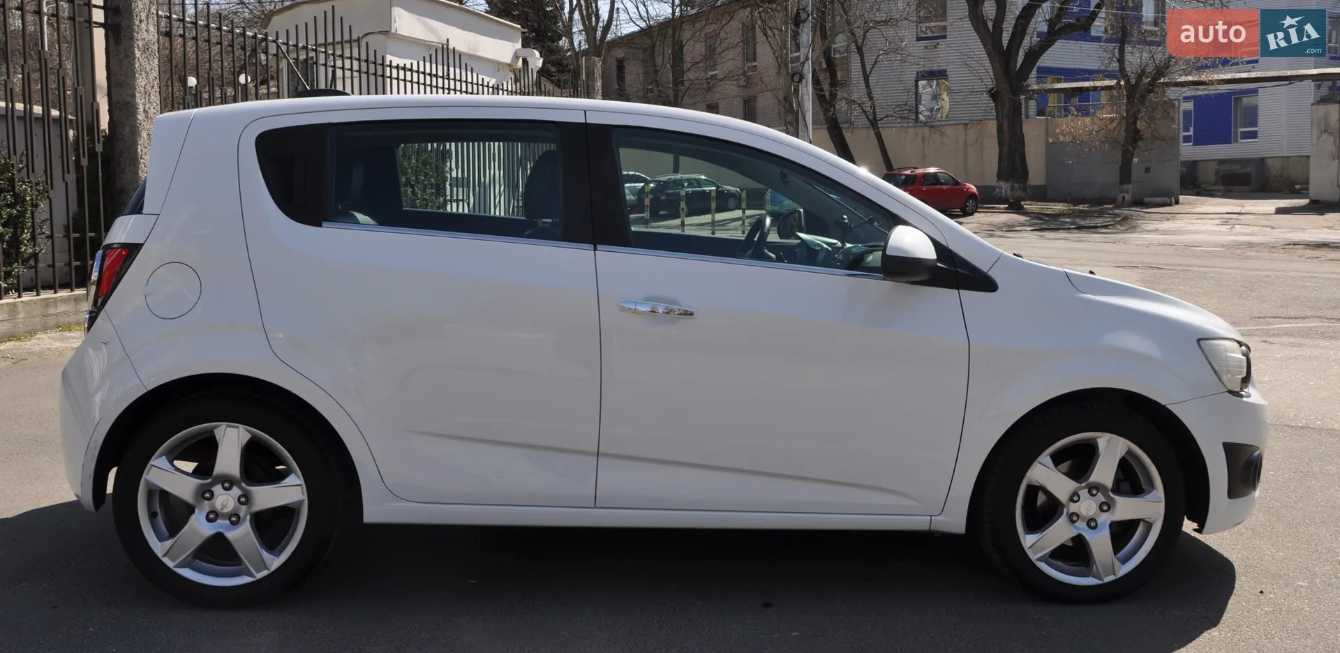 2015 Chevrolet Sonic - мініатюра 9