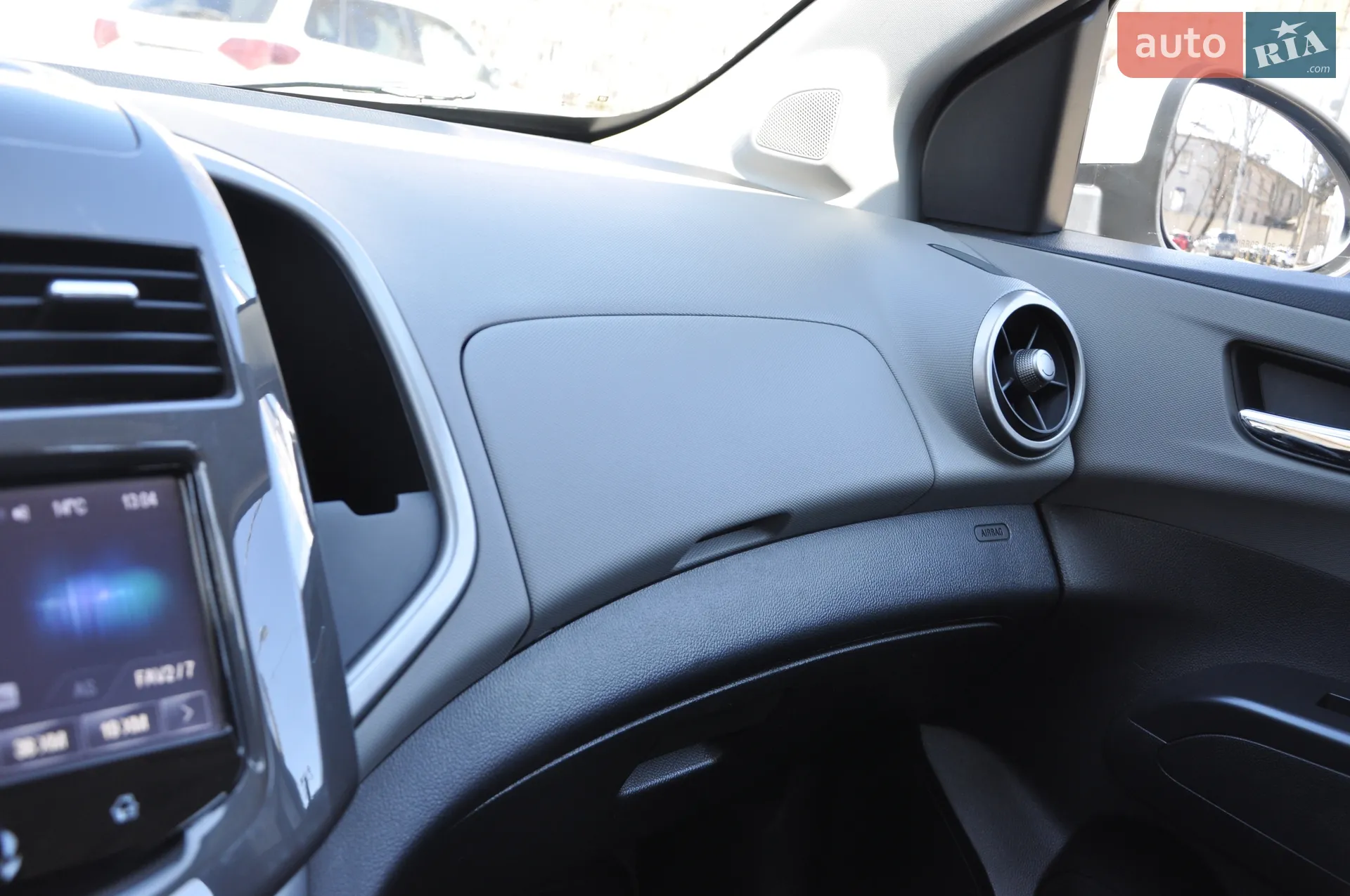 2015 Chevrolet Sonic - мініатюра 38