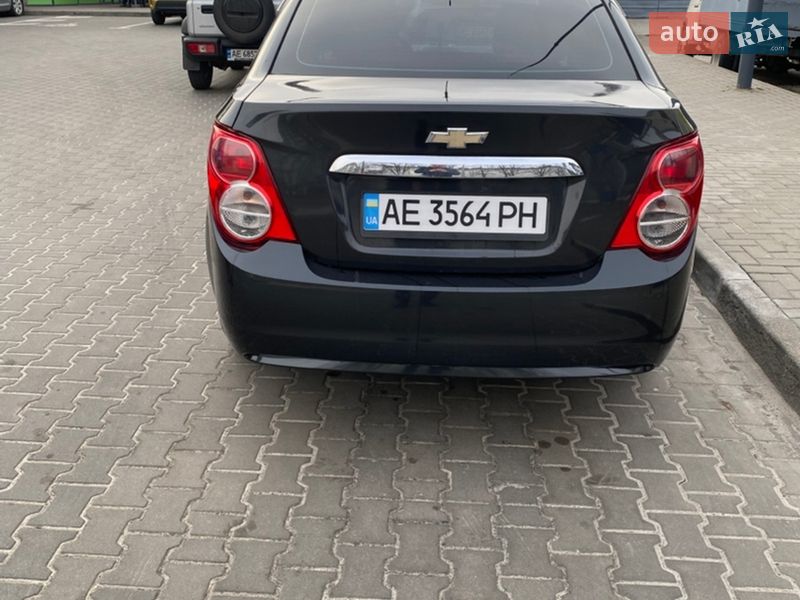 Седан Chevrolet Sonic 2015 в Дніпрі