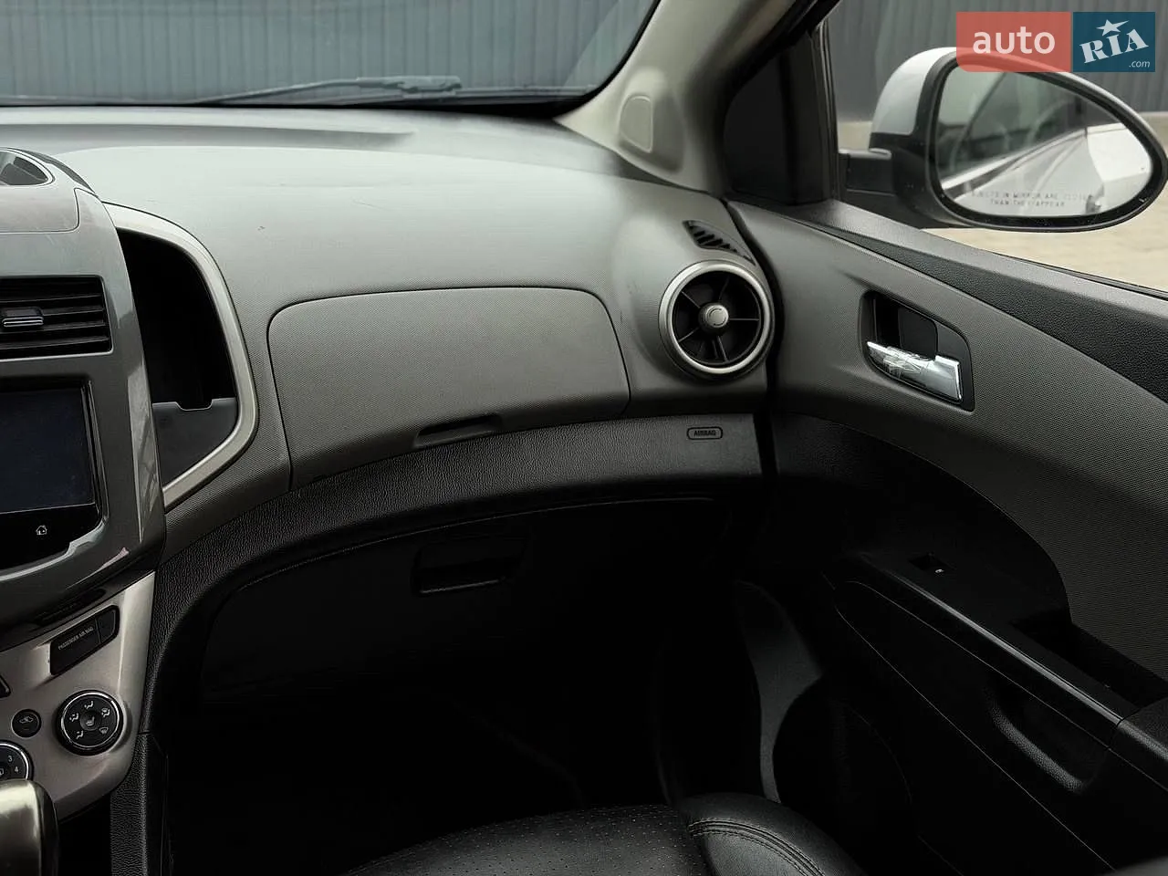2016 Chevrolet Sonic - мініатюра 20