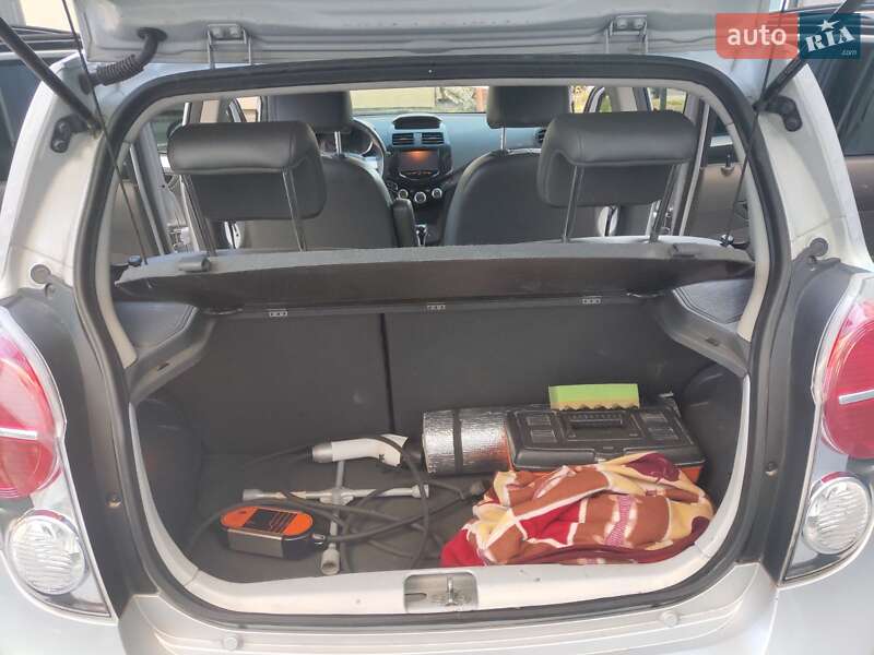 Хетчбек Chevrolet Spark EV 2016 в Львові