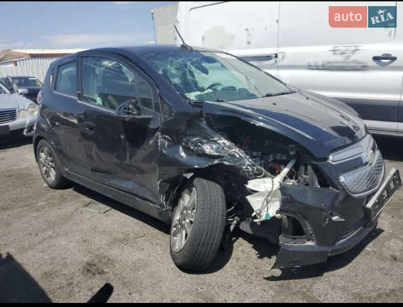 Хэтчбек Chevrolet Spark EV 2014 в Харькове