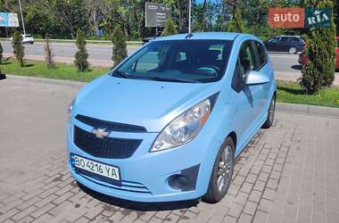 Хетчбек Chevrolet Spark EV 2014 в 