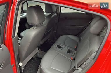 Хэтчбек Chevrolet Spark EV 2016 в 