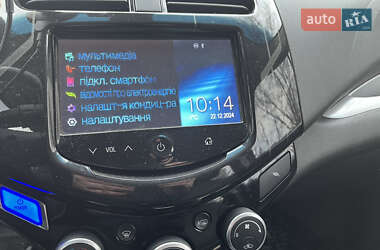Хэтчбек Chevrolet Spark EV 2016 в 