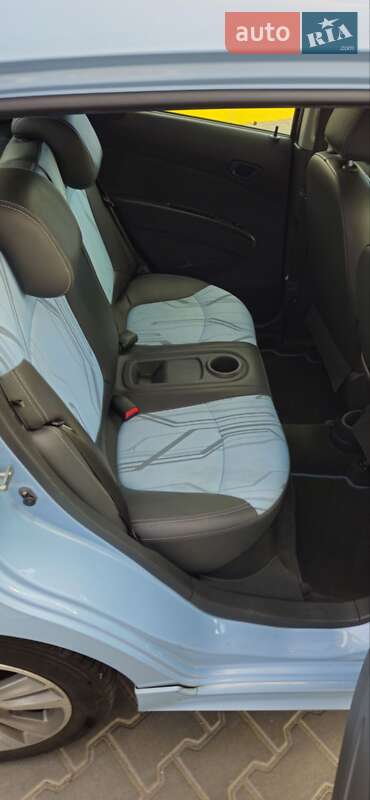 Хетчбек Chevrolet Spark EV 2015 в Одесі фото 20 Хетчбек Chevrolet Spark EV 2015 в Одесі