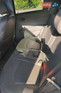 Хэтчбек Chevrolet Spark EV 2014 в 