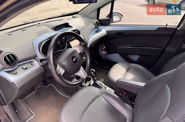 Хетчбек Chevrolet Spark EV 2014 в 