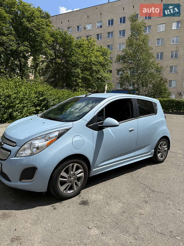 Хетчбек Chevrolet Spark EV 2016 в Києві