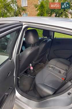 Хэтчбек Chevrolet Spark EV 2015 в 