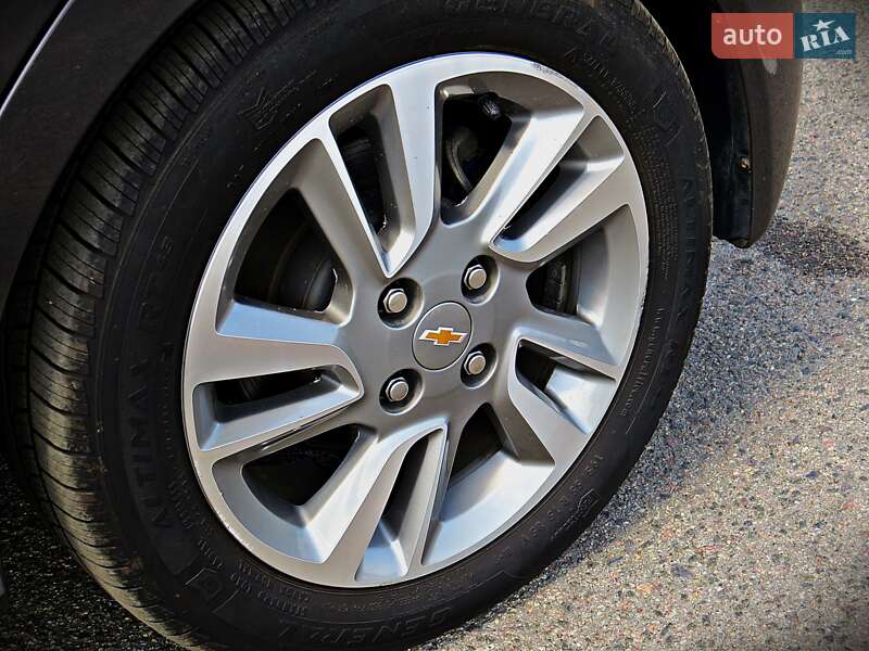 Хэтчбек Chevrolet Spark EV 2013 в Черкассах