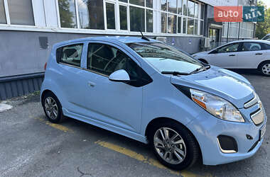 Хетчбек Chevrolet Spark EV 2016 в 