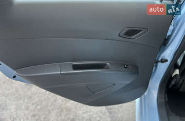 Хетчбек Chevrolet Spark EV 2016 в 