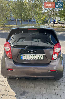 Хетчбек Chevrolet Spark EV 2013 в 
