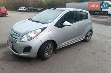 Хэтчбек Chevrolet Spark EV 2016 в 