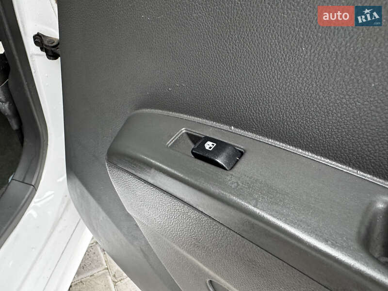 Хетчбек Chevrolet Spark EV 2013 в Кропивницькому