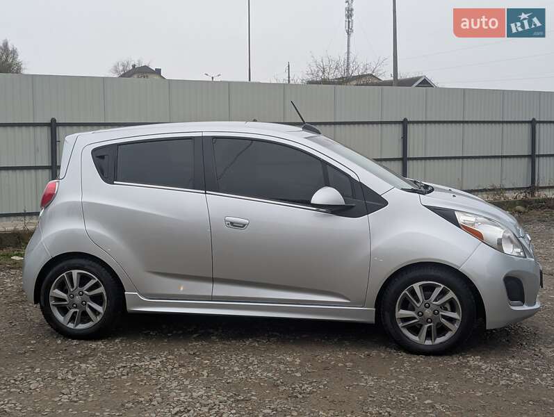 Хэтчбек Chevrolet Spark EV 2015 в Ивано-Франковске фото 5 Хэтчбек Chevrolet Spark EV 2015 в Ивано-Франковске