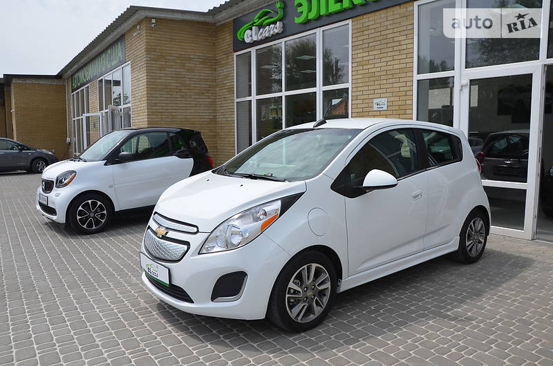 Хетчбек Chevrolet Spark 2015 в Харкові