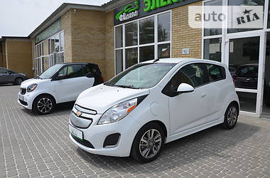 Хетчбек Chevrolet Spark 2015 в 