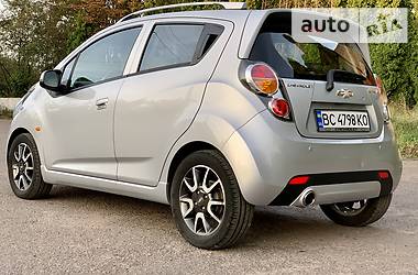 Хэтчбек Chevrolet Spark 2011 в Червонограде