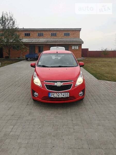 Хэтчбек Chevrolet Spark 2011 в Сумах