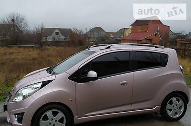 Хетчбек Chevrolet Spark 2012 в Києві