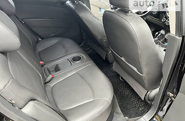 Хетчбек Chevrolet Spark 2014 в 