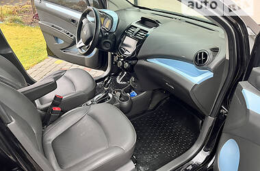 Хетчбек Chevrolet Spark 2014 в 