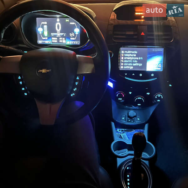 Хэтчбек Chevrolet Spark 2014 в Виннице