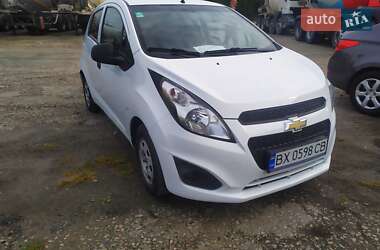 Хэтчбек Chevrolet Spark 2014 в Хмельницком