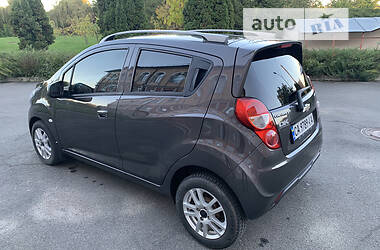 Хэтчбек Chevrolet Spark 2013 в Умани