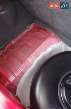 Хэтчбек Chevrolet Spark 2012 в 