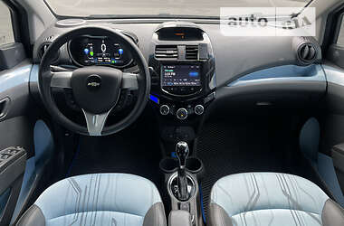 Хетчбек Chevrolet Spark 2016 в 