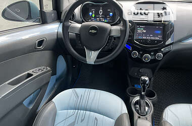 Хетчбек Chevrolet Spark 2016 в 