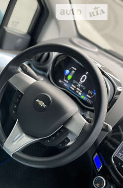 Хетчбек Chevrolet Spark 2016 в 
