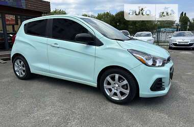 Хетчбек Chevrolet Spark 2017 в Києві