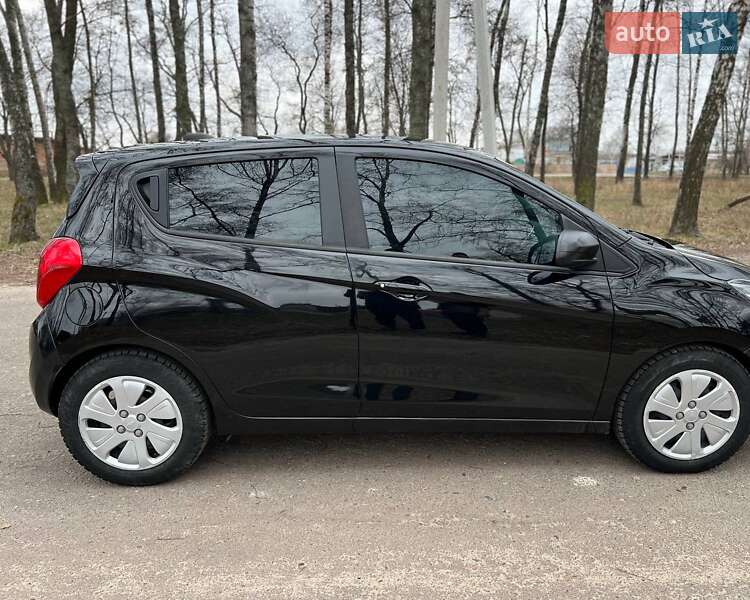 Хэтчбек Chevrolet Spark 2016 в Ахтырке фото 3 Хэтчбек Chevrolet Spark 2016 в Ахтырке