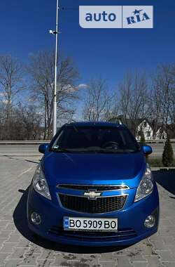 Хетчбек Chevrolet Spark 2010 в Тернополі