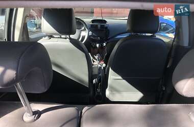 Хэтчбек Chevrolet Spark 2016 в 