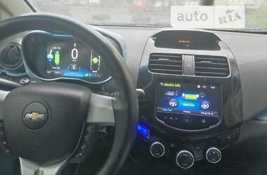 Хэтчбек Chevrolet Spark 2013 в Обухове