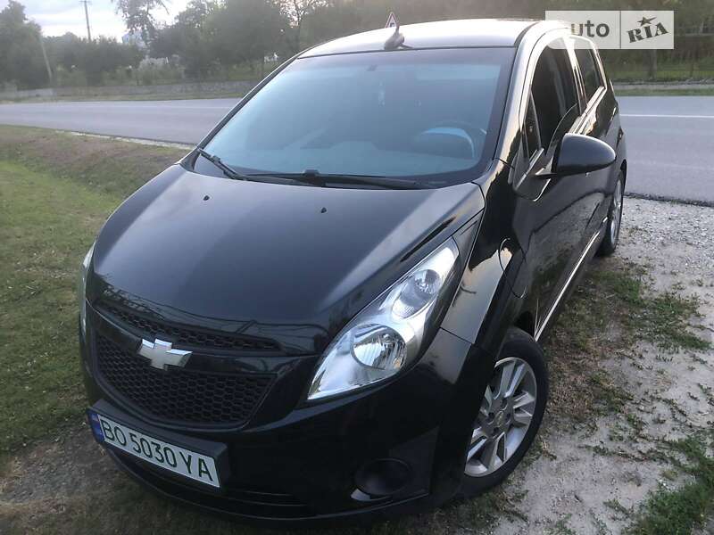 Хэтчбек Chevrolet Spark 2014 в Збараже