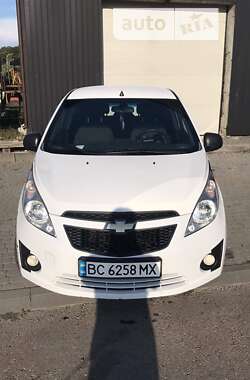 Хэтчбек Chevrolet Spark 2010 в Львове