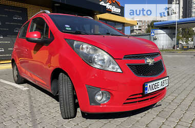 Хэтчбек Chevrolet Spark 2011 в Львове